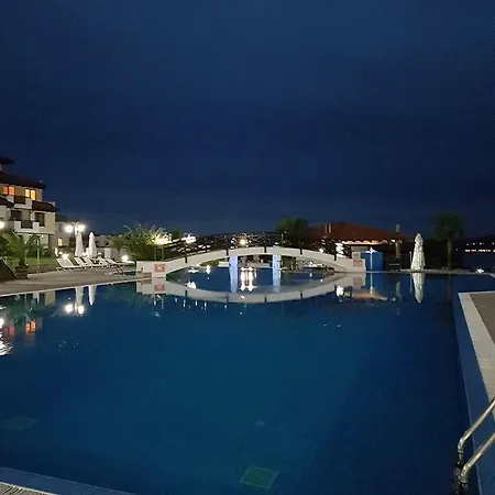 Apartamento At St. Nikolas C 3 Chernomorets